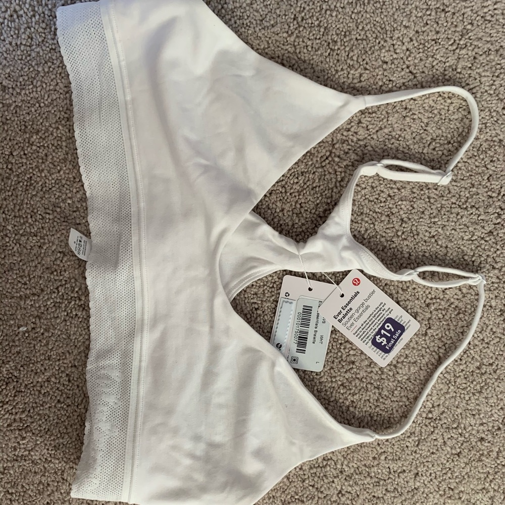 Lululemon Essentials Bralette